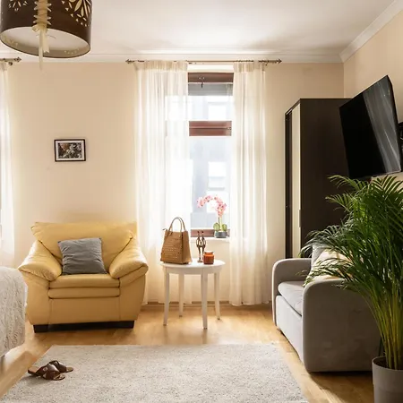 Grand Krupówki 47 *